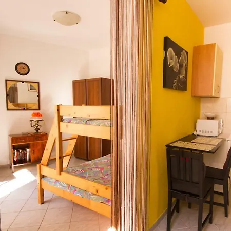 Apartment Apartman Punta Vilma